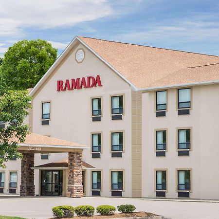Ramada By Wyndham Strasburg Dover מראה חיצוני תמונה
