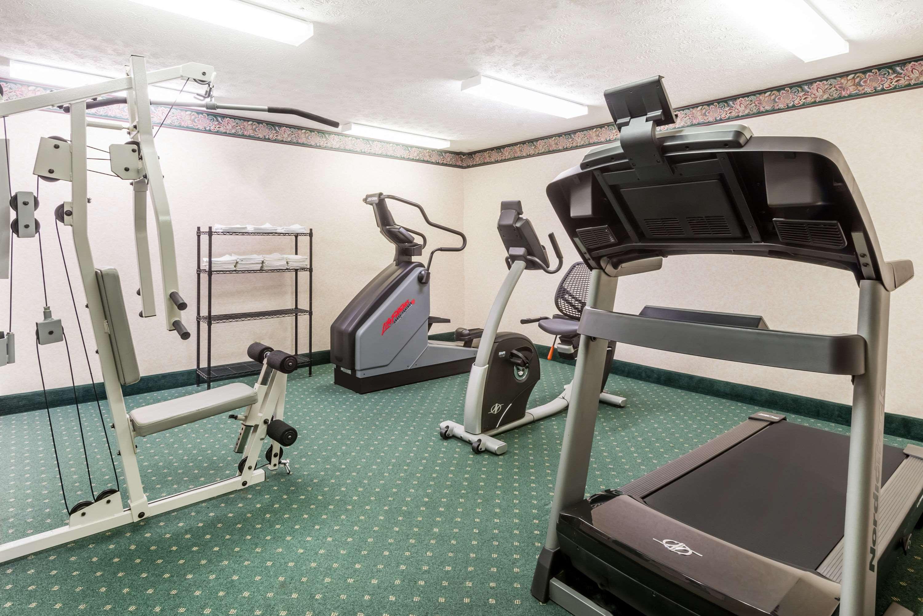 Ramada By Wyndham Strasburg Dover מראה חיצוני תמונה