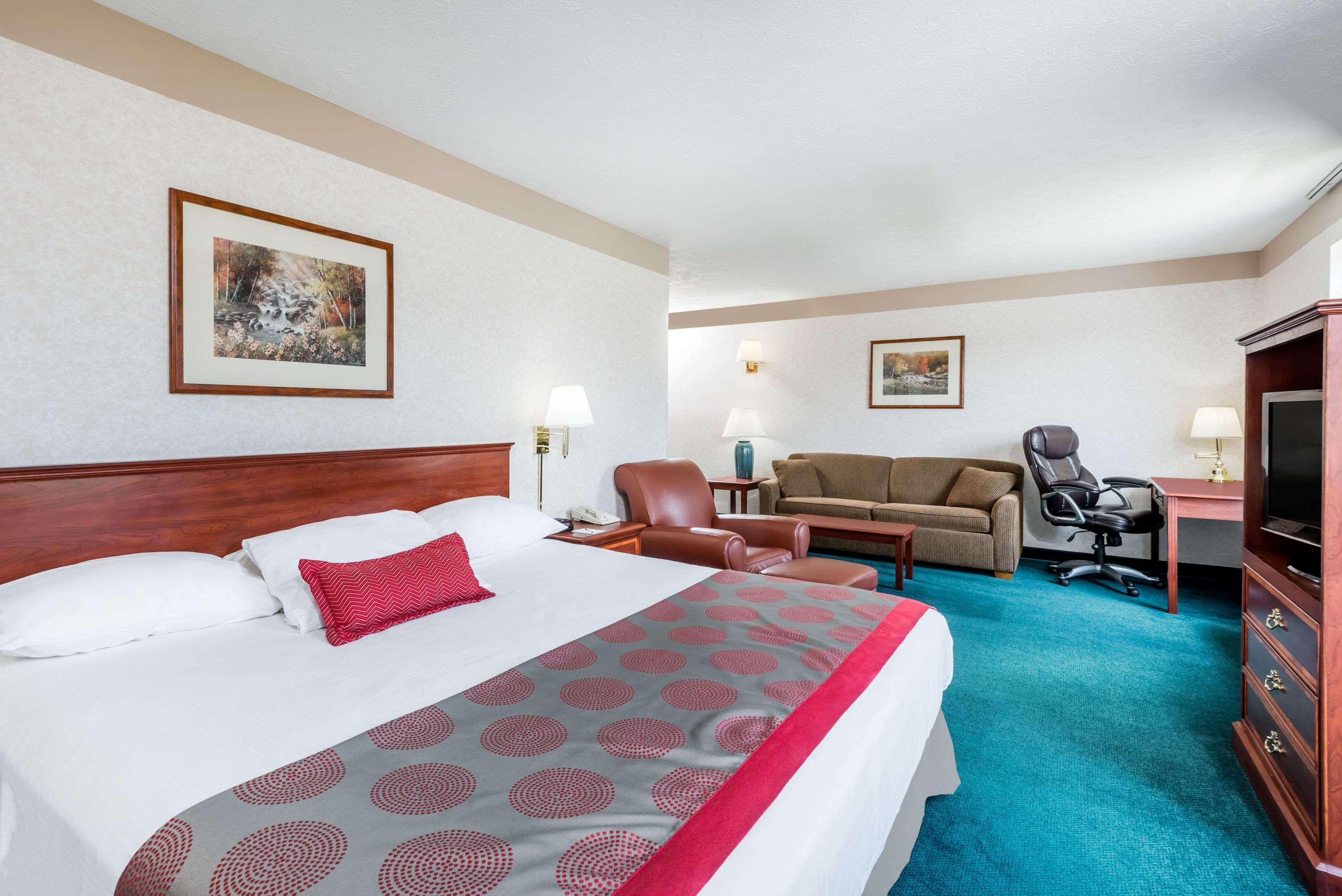 Ramada By Wyndham Strasburg Dover מראה חיצוני תמונה