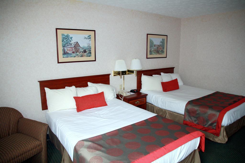 Ramada By Wyndham Strasburg Dover מראה חיצוני תמונה